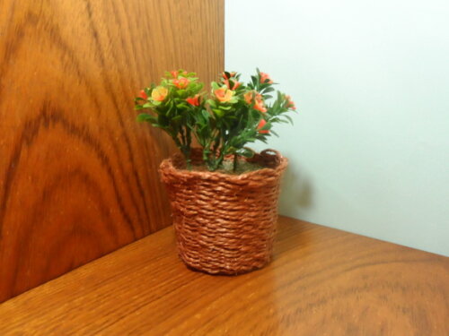 Arranjo Floral em Vaso de Sisal