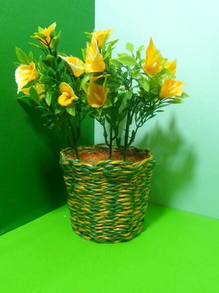 Arranjo Floral em Vaso de Sisal
