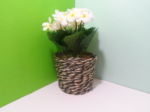 Arranjo Floral em Vaso de Sisal