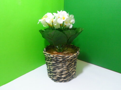 Arranjo Floral em Vaso de Sisal