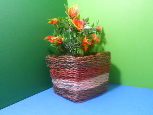Arranjo Floral em Vaso de Sisal