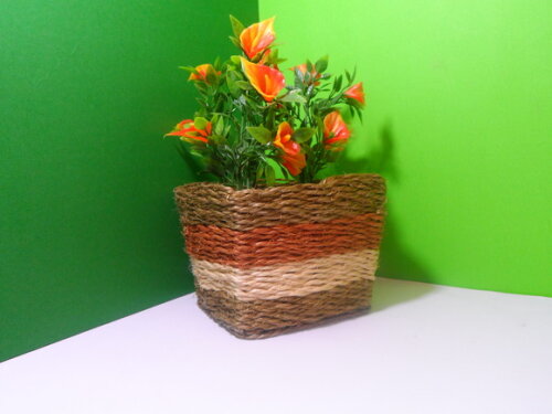 Arranjo Floral em Vaso de Sisal