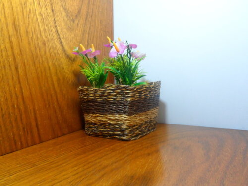 Arranjo Floral em Vaso de Sisal