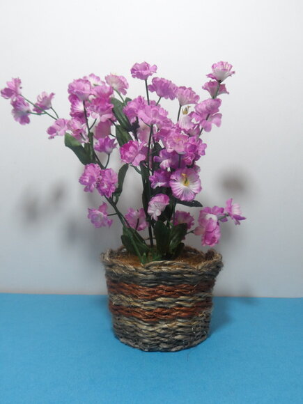 Arranjo Floral em Vaso de Sisal