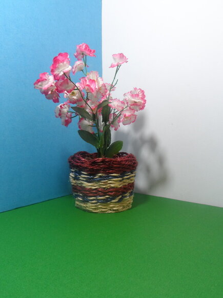 Arranjo Floral em Vaso de Sisal