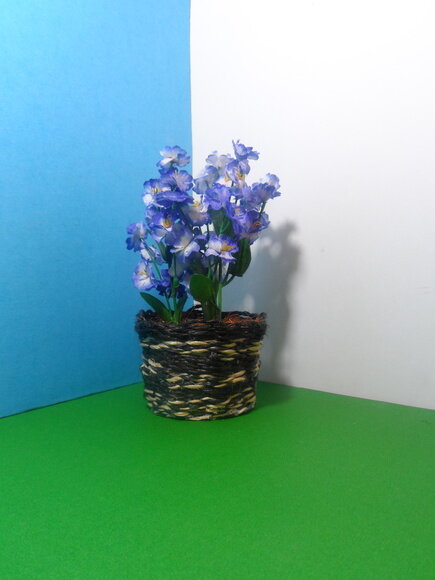 Arranjo Floral em Vaso de Sisal