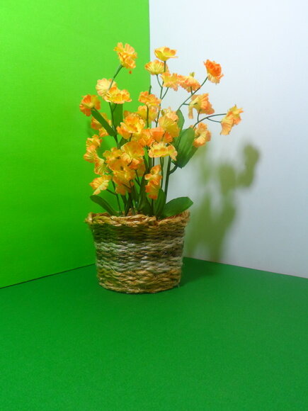 Arranjo Floral em Vaso de Sisal