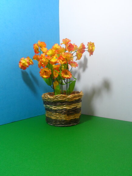 Arranjo Floral em Vaso de Sisal