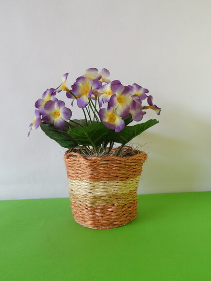Arranjo Floral em Vaso de Sisal