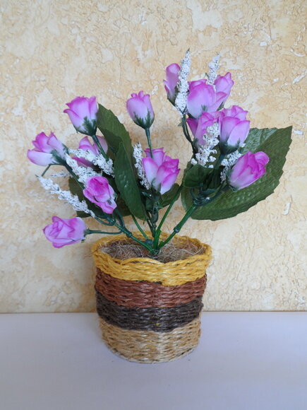 Arranjo Floral em Vaso de Sisal