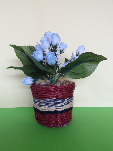 Arranjo Floral em Vaso de Sisal