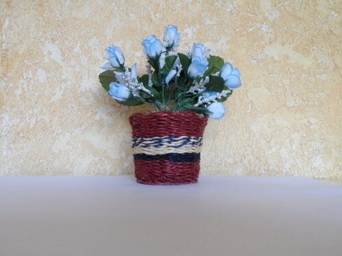 Arranjo Floral em Vaso de Sisal