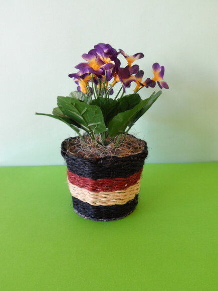 Arranjo Floral em Vaso de Sisal