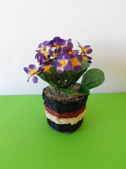 Arranjo Floral em Vaso de Sisal