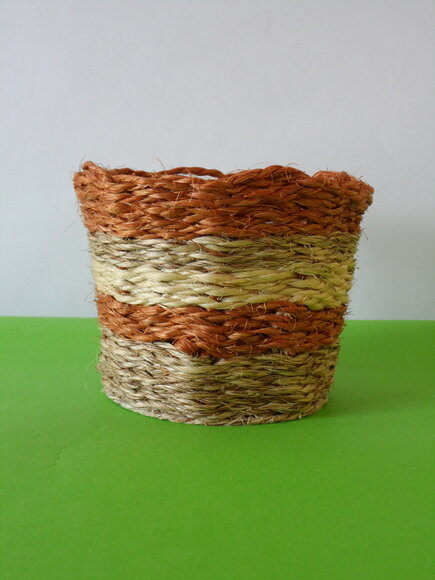 Arranjo Floral em Vaso de Sisal