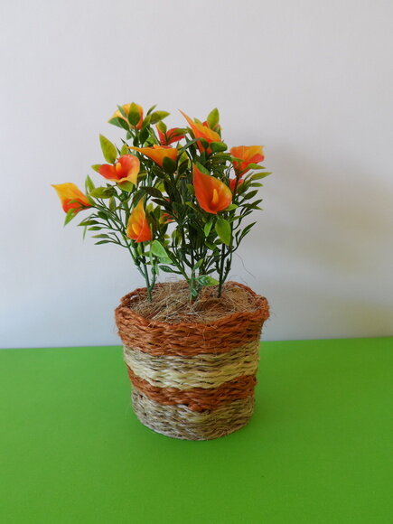 Arranjo Floral em Vaso de Sisal