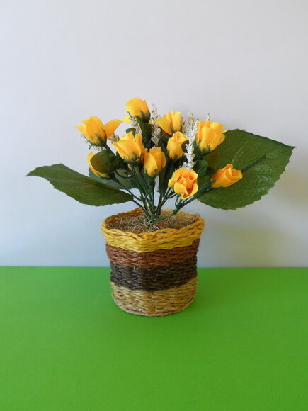 Arranjo Floral em Vaso de Sisal