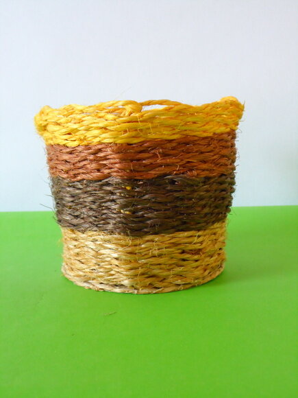 Arranjo Floral em Vaso de Sisal