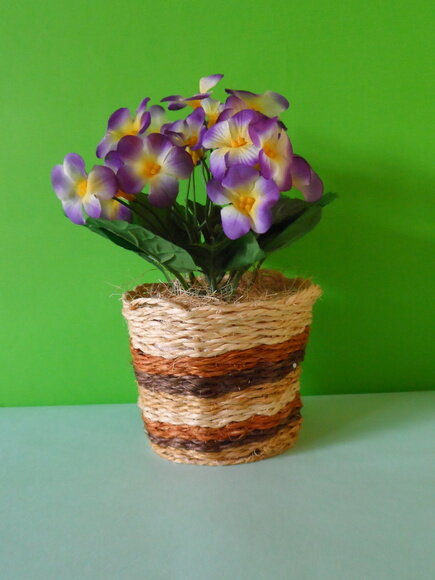 Arranjo Floral em Vaso de Sisal