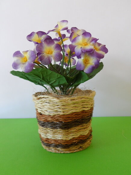 Arranjo Floral em Vaso de Sisal