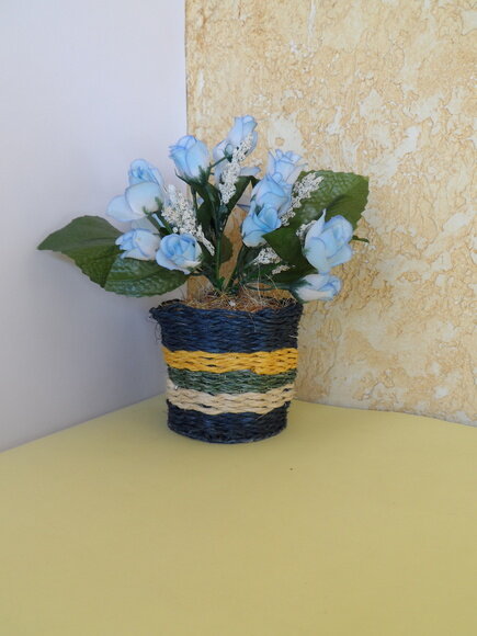 Arranjo Floral em Vaso de Sisal
