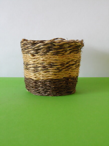 Arranjo Floral em Vaso de Sisal