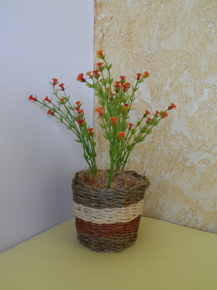 Arranjo Floral em Vaso de Sisal