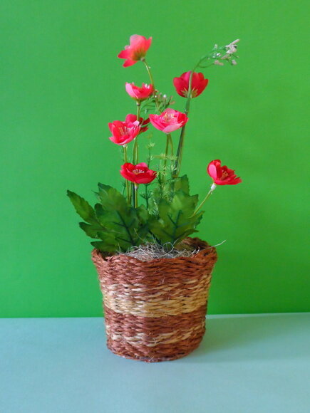 Arranjo Floral em Vaso de Sisal