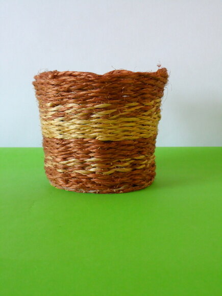Arranjo Floral em Vaso de Sisal