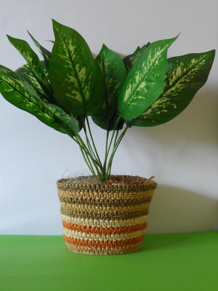 Arranjo Floral em Vaso de Sisal