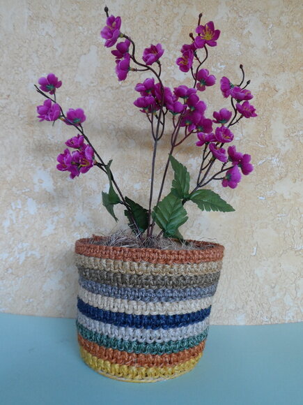 Arranjo Floral em Vaso de Sisal