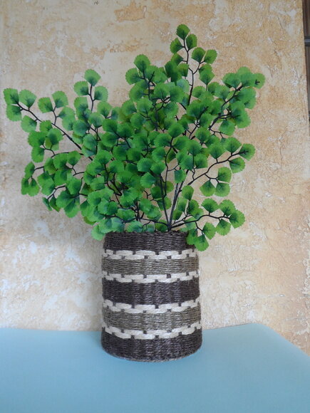 Arranjo Floral em Vaso de Sisal