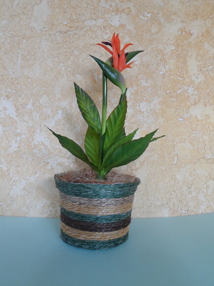 Arranjo Floral em Vaso de Sisal