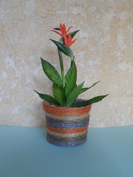 Arranjo Floral em Vaso de Sisal