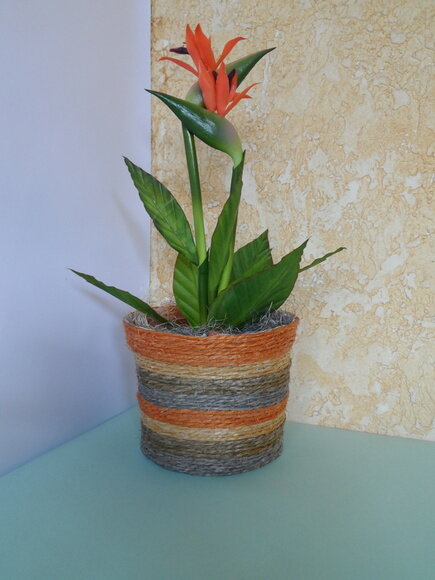 Arranjo Floral em Vaso de Sisal