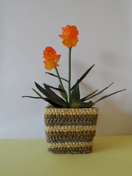 Arranjo Floral em Vaso de Sisal