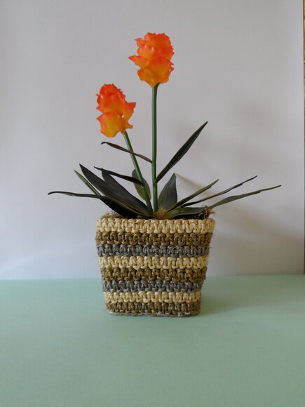 Arranjo Floral em Vaso de Sisal