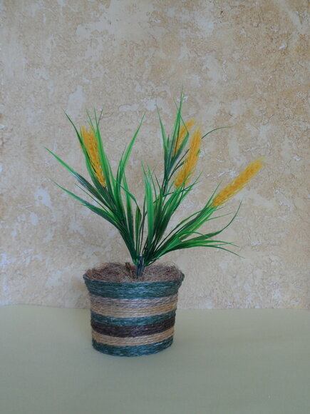 Arranjo Floral em Vaso de Sisal