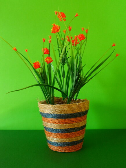 Arranjo Floral em Vaso de Sisal