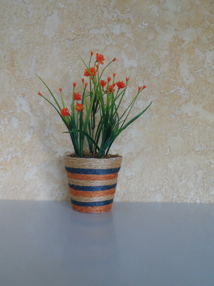 Arranjo Floral em Vaso de Sisal