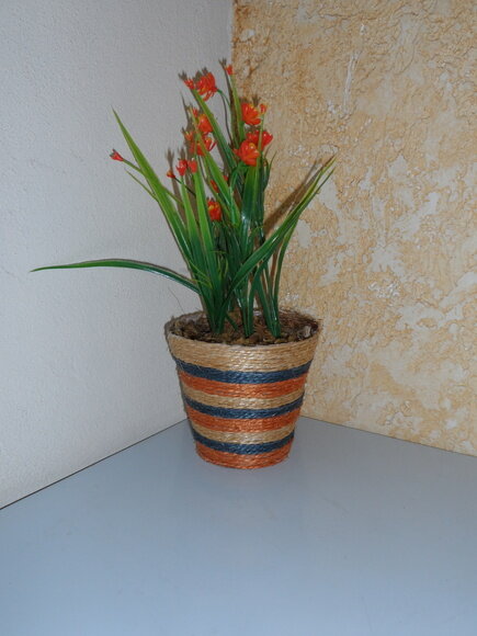 Arranjo Floral em Vaso de Sisal