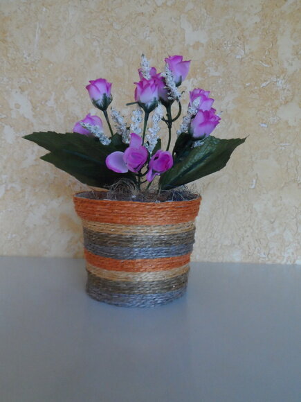 Arranjo Floral em Vaso de Sisal