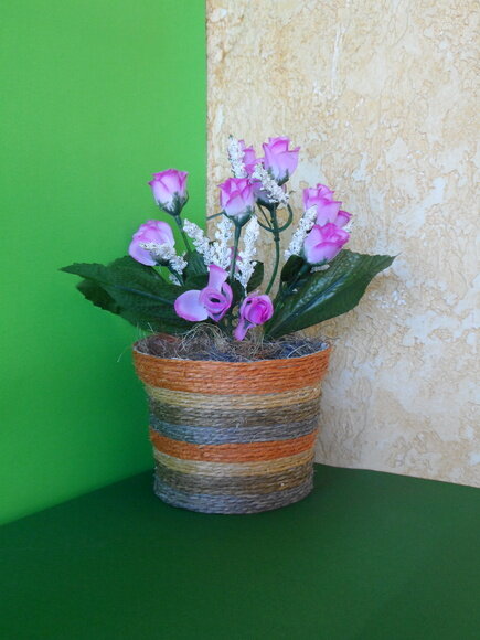 Arranjo Floral em Vaso de Sisal