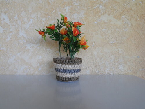 Arranjo Floral em Vaso de Sisal