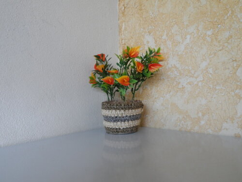 Arranjo Floral em Vaso de Sisal