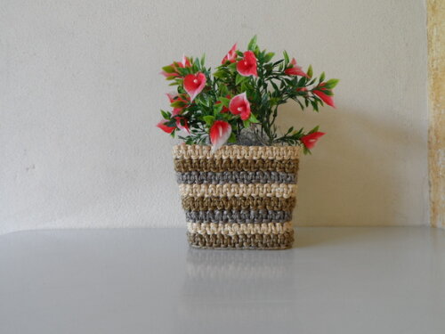 Arranjo Floral em Vaso de Sisal