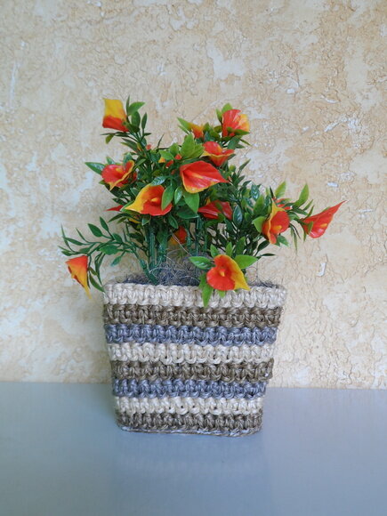 Arranjo Floral em Vaso de Sisal