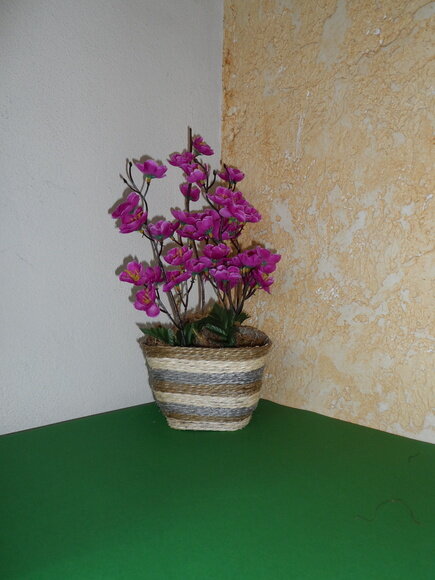 Arranjo Floral em Vaso de Sisal