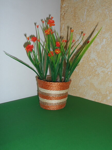 Arranjo Floral em Vaso de Sisal