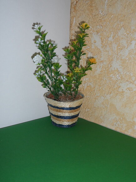 Arranjo Floral em Vaso de Sisal
